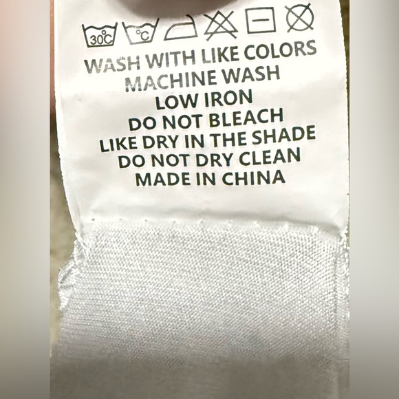 Rustic Ace of Hearts All Over Print Top NWOT - Picture 7 of 8